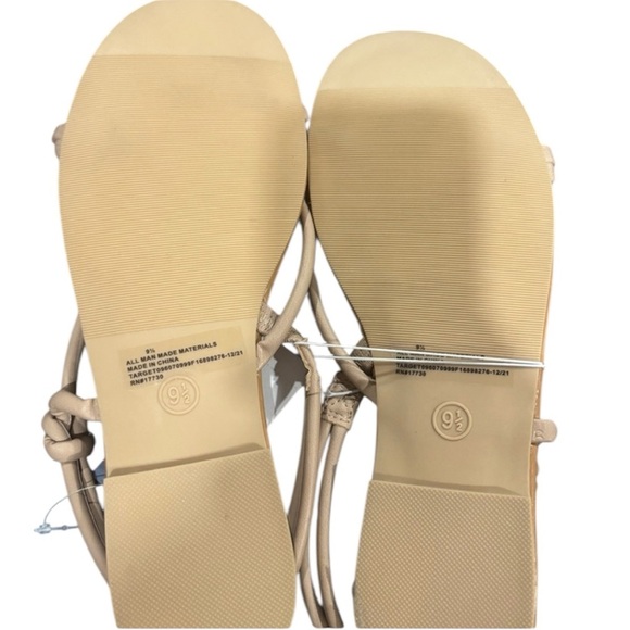 Universal Thread‎ Tan Knotted Sandals - Picture 2 of 3